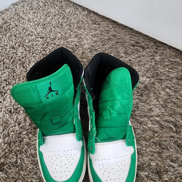 Jordan Retro 1 Green and White Hi Top Sneakers Size 8 - Picture 6 of 12